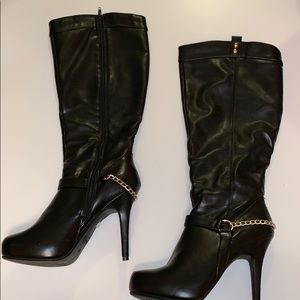 Madeline Girl Black Leather Platform Boots 9M